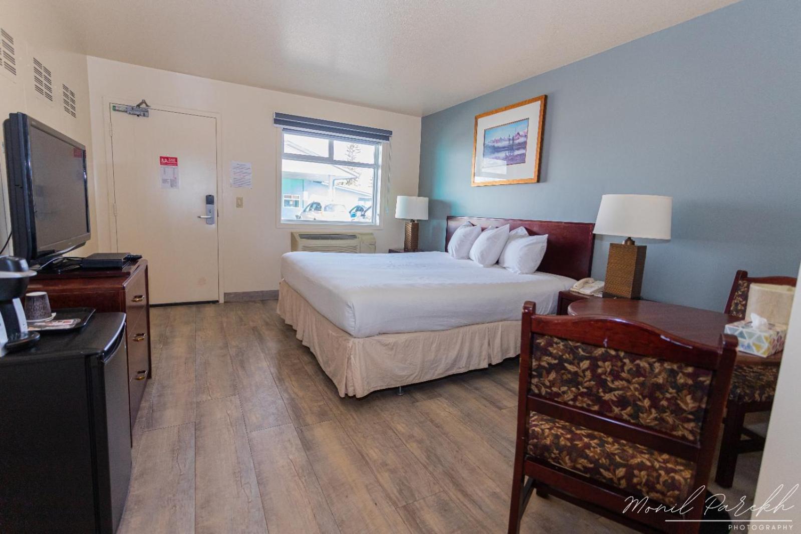 Empire Inn & Suites Penhold Εξωτερικό φωτογραφία